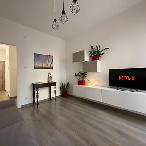 La Casa In Via Venti Appartamento